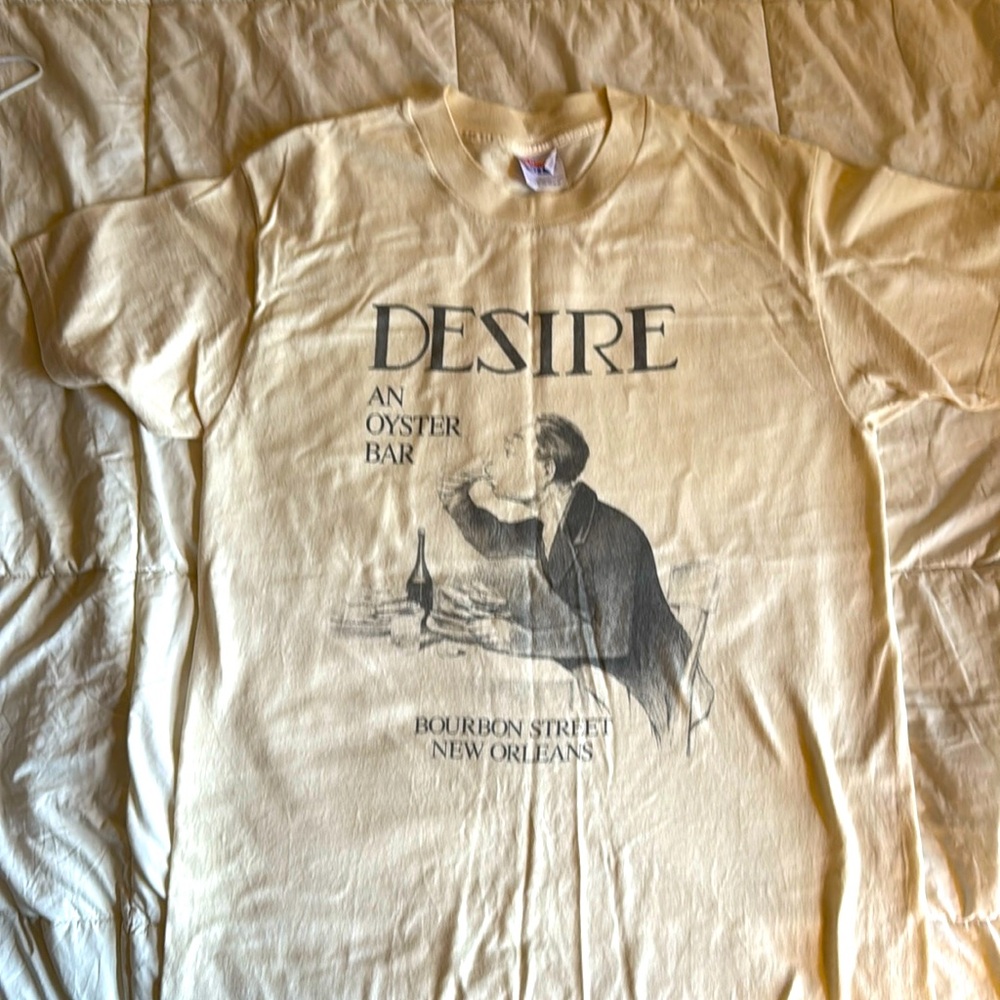 Short sleeve shirt 
“DESIRE”
“an oyster bar, Bourbon Street, New Orleans”